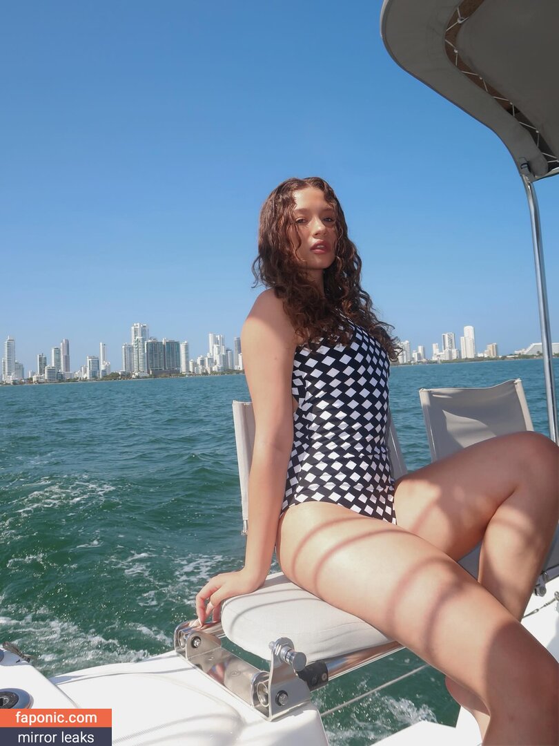 Adriana Campos Salazar