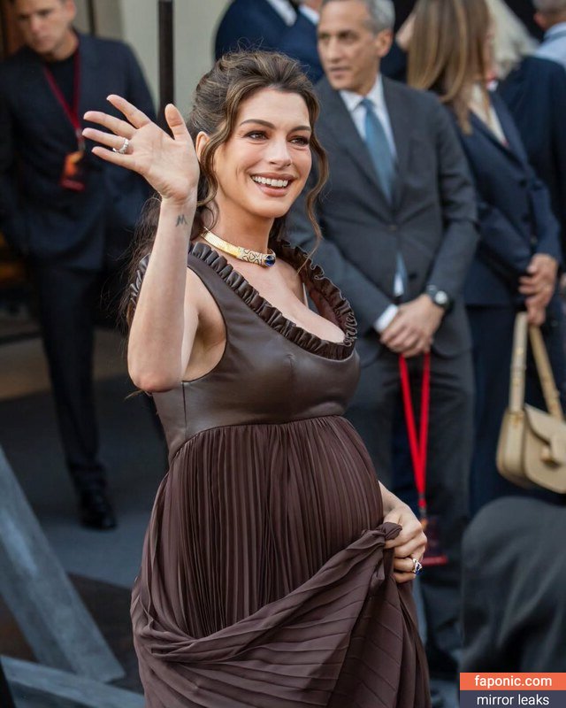 Anne Hathaway