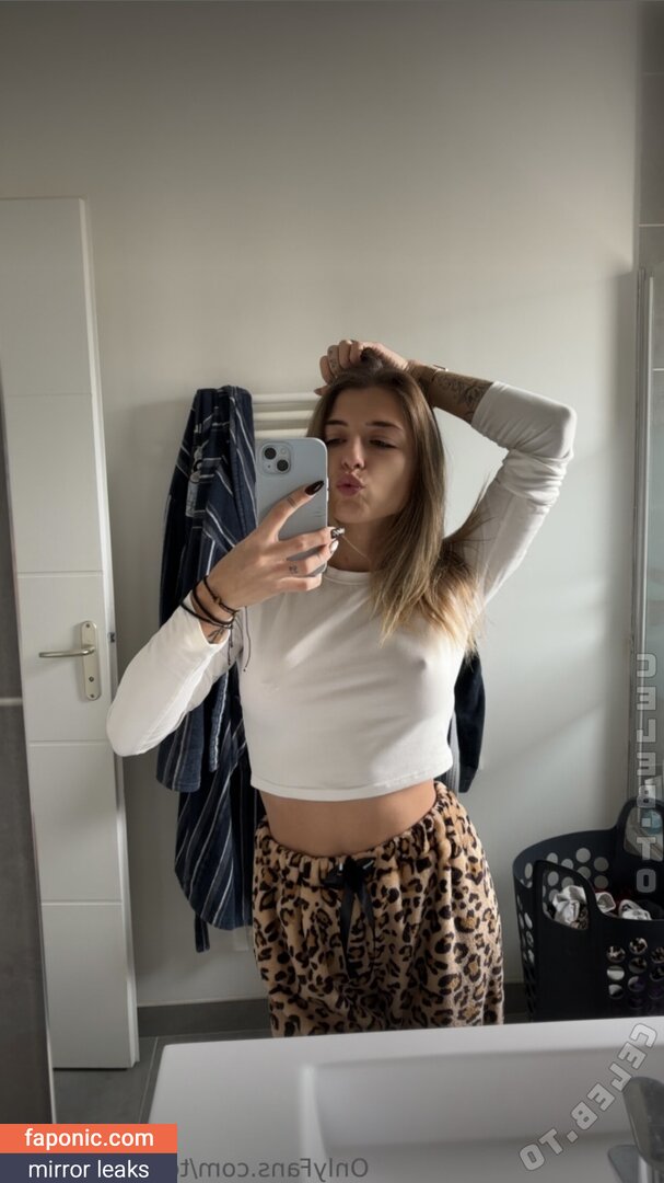 Ava Abricot