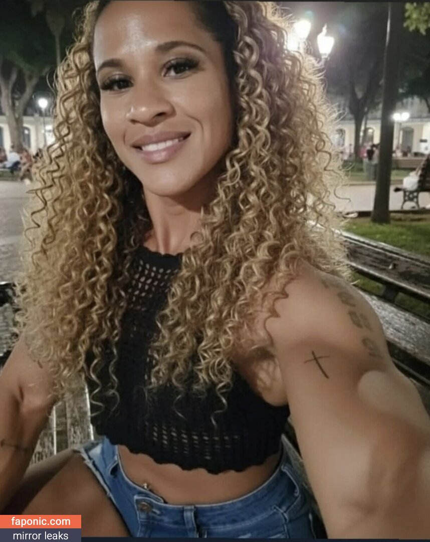 Big / huge clit girls