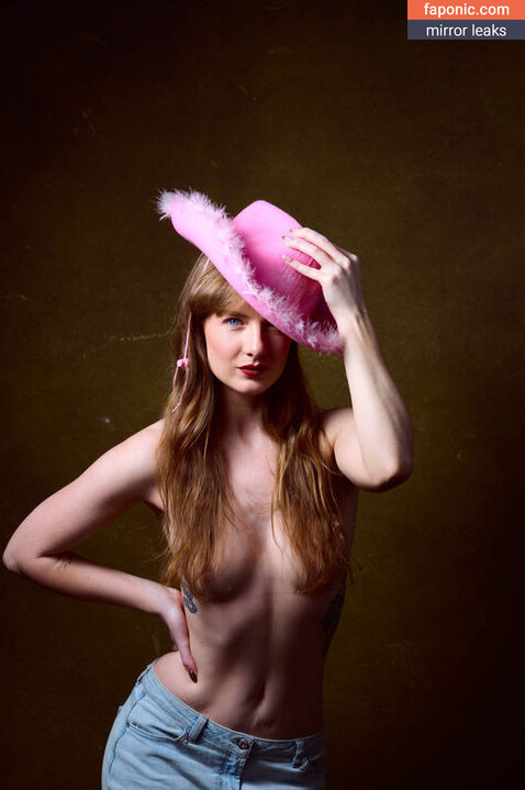 Charli R Holland