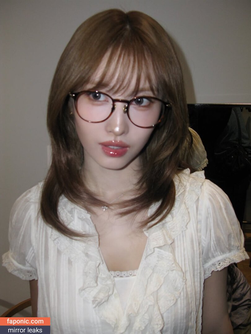 Hirai Momo