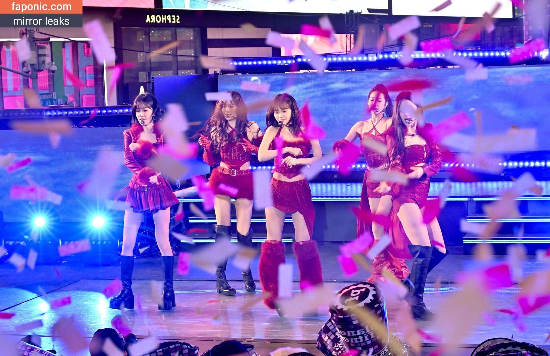 Kazuha Nakamura 中村 一葉