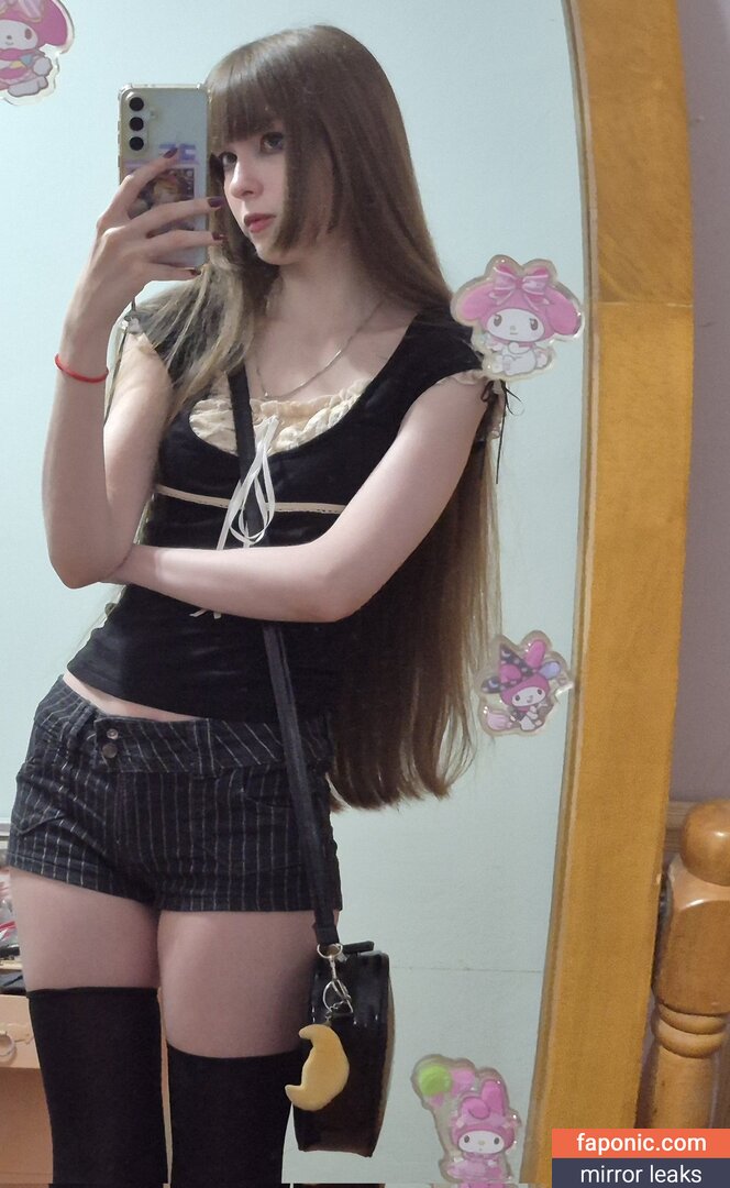 Kiki Glitter Cosplay