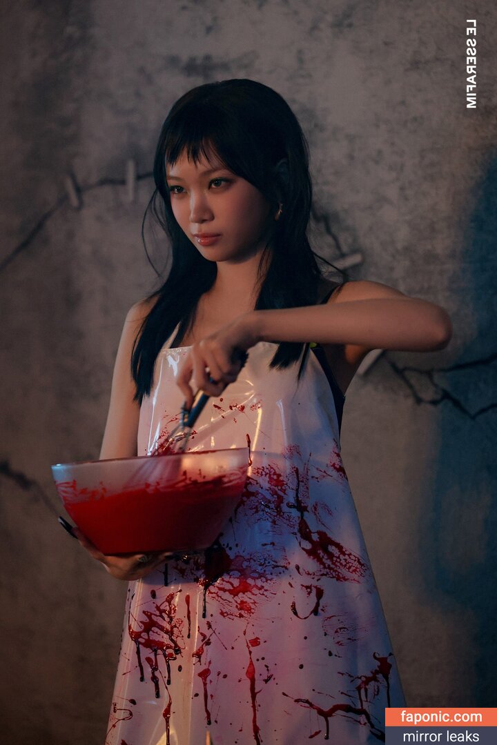 Kim Chaewon