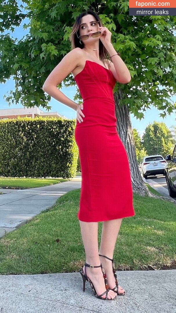 Laura Marano