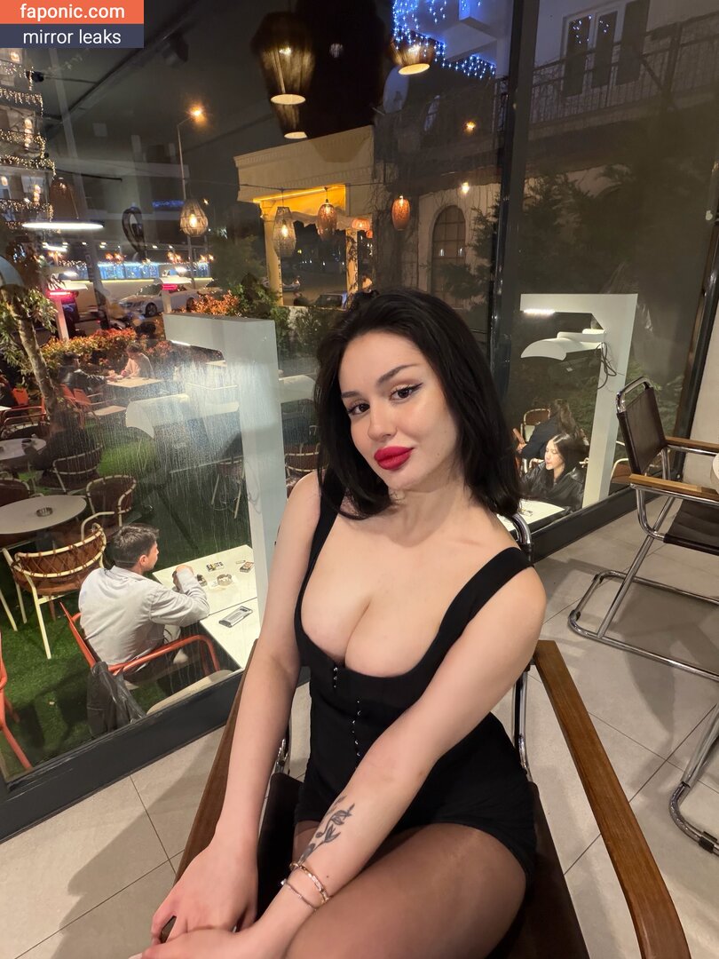 İlayda T&uuml;rk&uuml;st&uuml;n