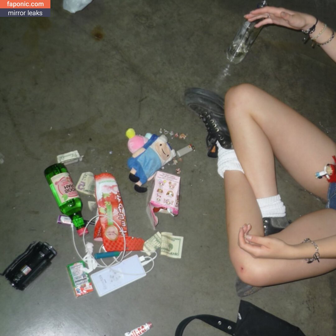 Mazzy Joya / mazzyjoya / petalspliff