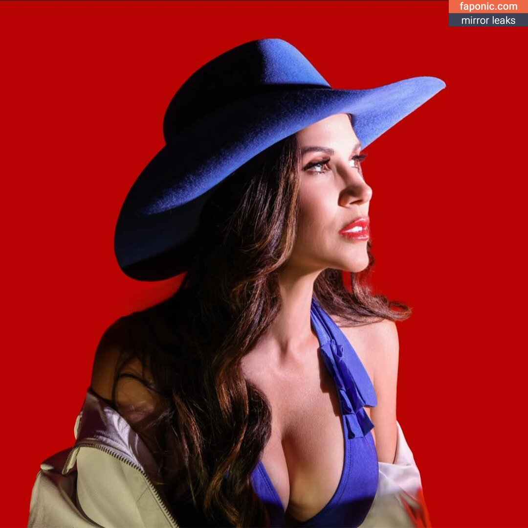 Mickie James