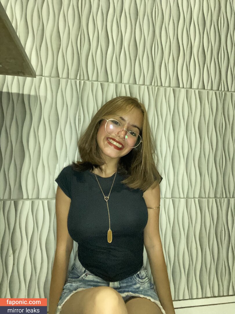 &Quot;Quem &Eacute; Essa&Quot; Pesquise Nomes Aqui.